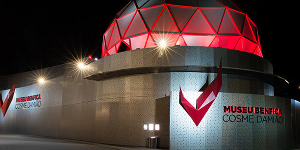 iluminacao-arquitetural-LED_museu-benfica-thumb